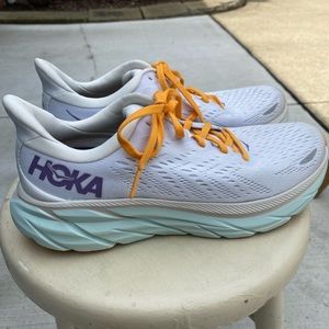 Hoka Clifton 8